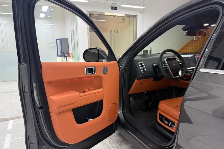 Used Li Auto L8 2024 Max Interior 10