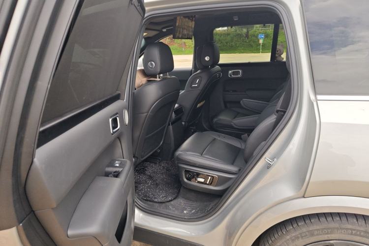 Used Li Auto L8 2024 Ultra Model Left Rear Seat