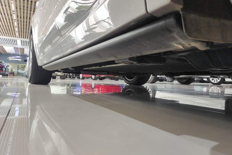 Used Li Auto L8 2024 Max Left Side Sill
