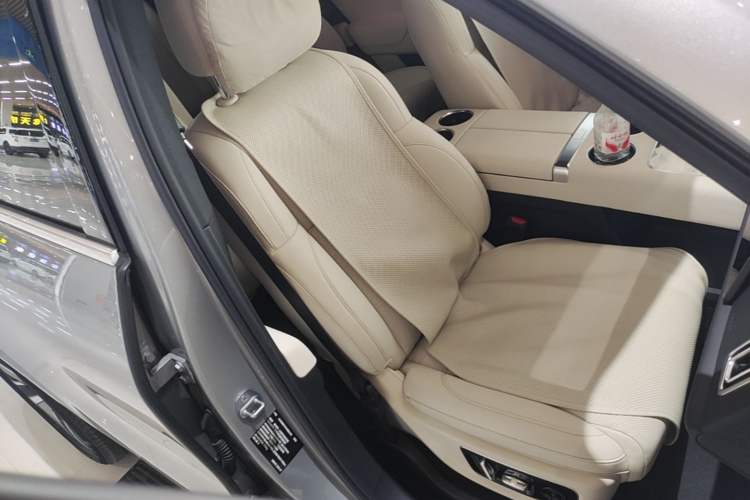 Used Li Auto L8 2024 Max Right Front Seat