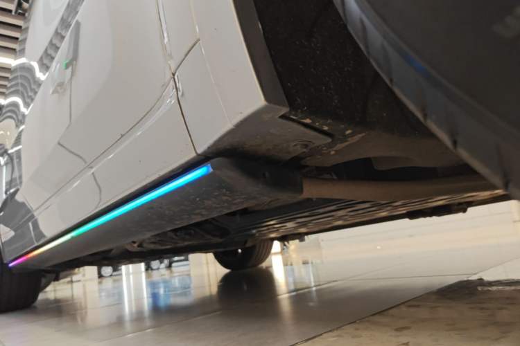 Used Li Auto L8 2024 Max Right Side Sill