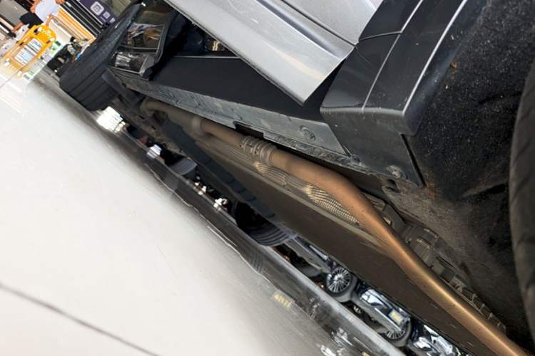 Used Li Auto L8 2024 Pro Model Right Side Sill