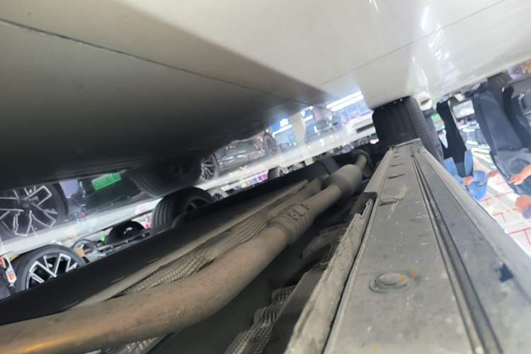 Used Li Auto L8 2024 Pro Model Right Side Sill
