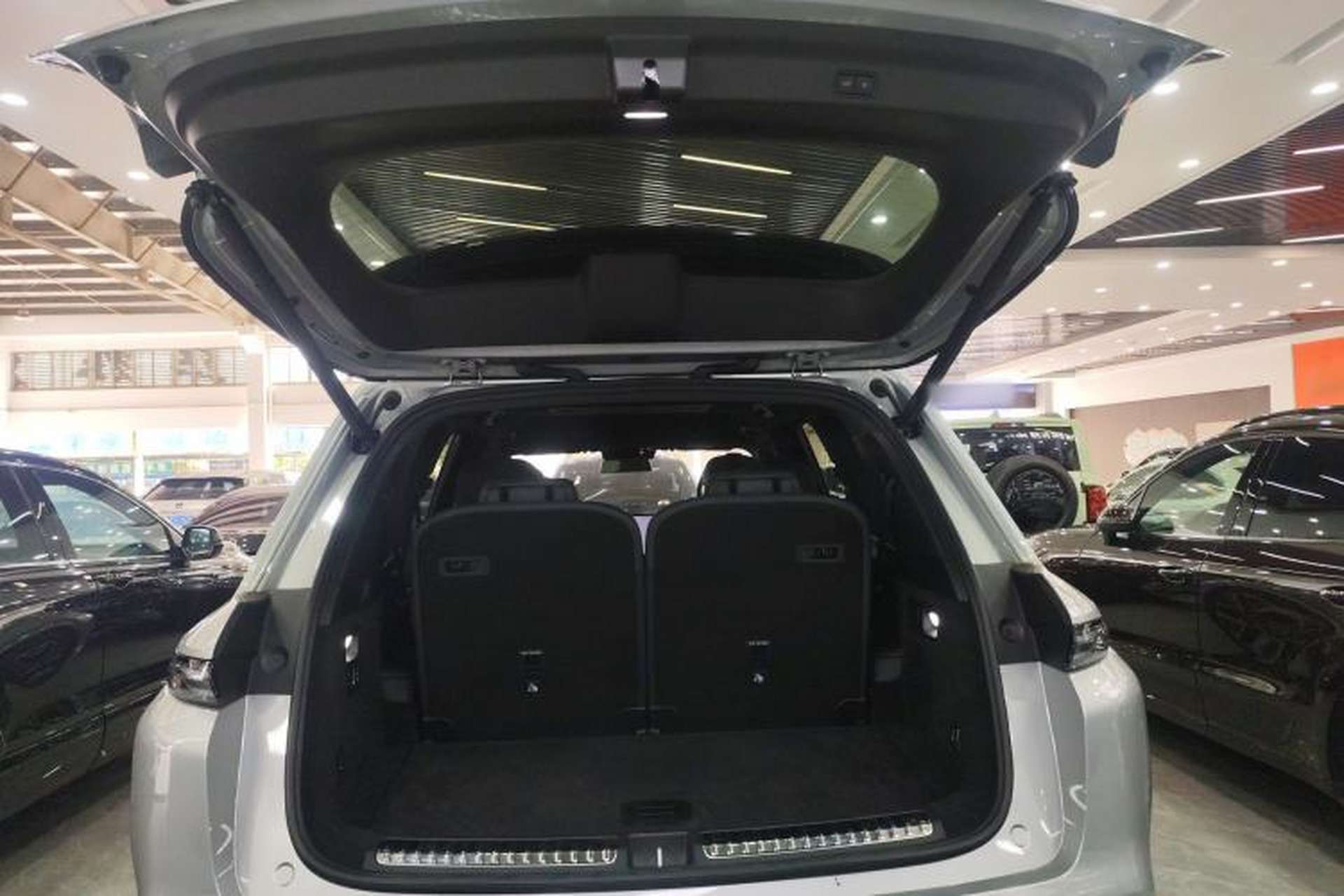 Used Li Auto L8 2024 Ultra Model Trunk
