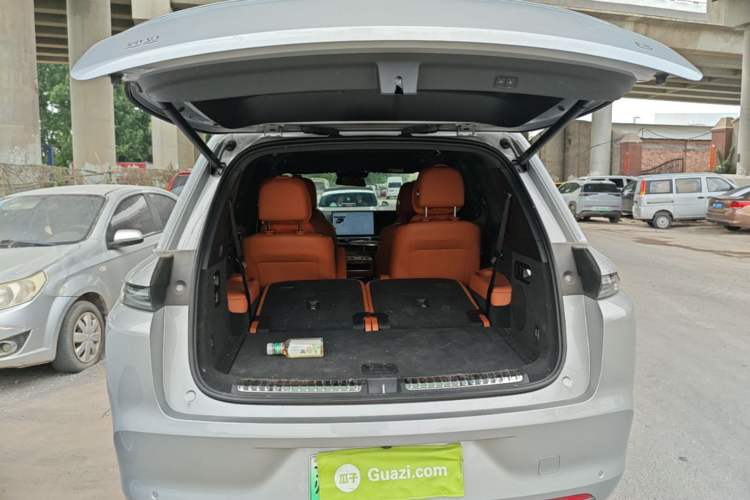 Used Li Auto L8 2024 Max Trunk