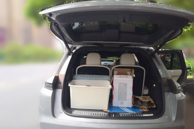 Used Li Auto L8 2024 Ultra Model Trunk