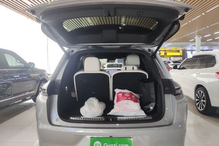 Used Li Auto L8 2024 Max Trunk
