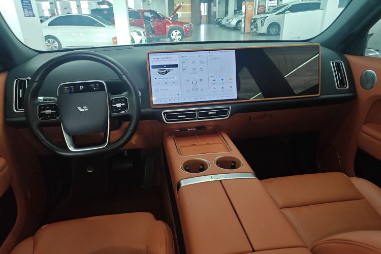 Used Li Auto L8 2024 Max Center Console