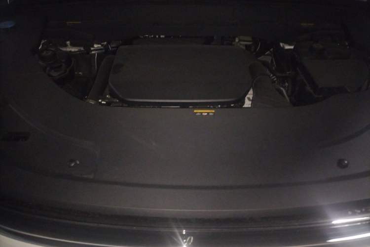 Used Li Auto L8 2024 Ultra Model Engine Bay