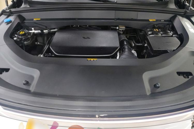Used Li Auto L8 2024 Max Engine Bay