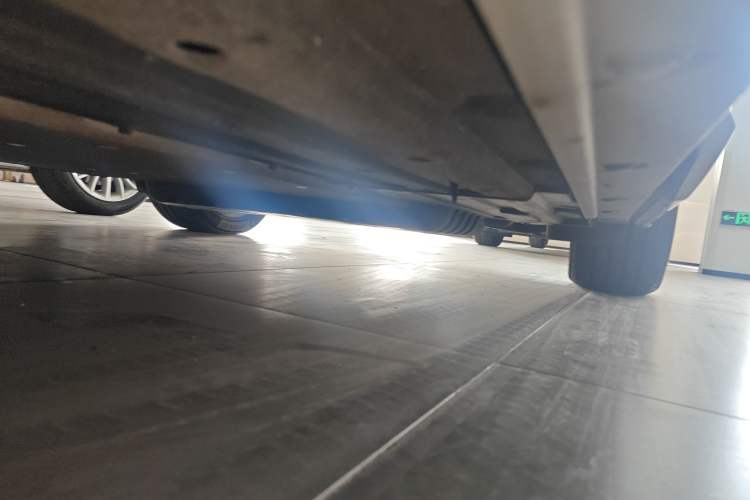 Used Li Auto L8 2024 Max Left Side Sill