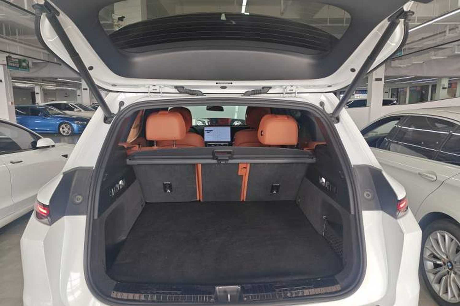 Used Li Auto L8 2024 Max Trunk