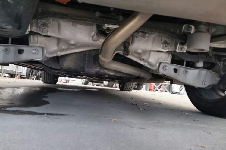 Used Li Auto L8 2024 Max Chassis Rear