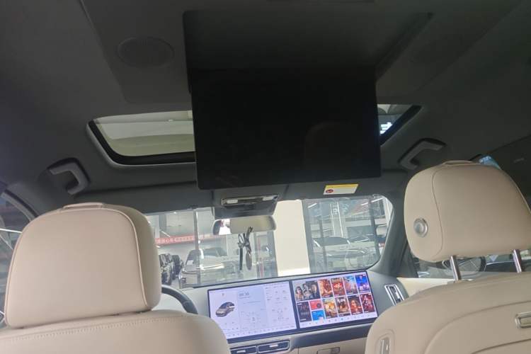 Used Li Auto L8 2024 Ultra Model Headliner