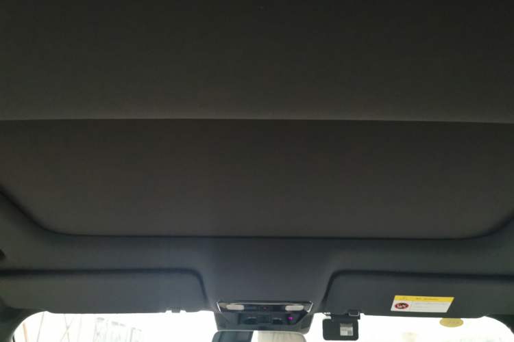 Used Li Auto L8 2024 Max Headliner