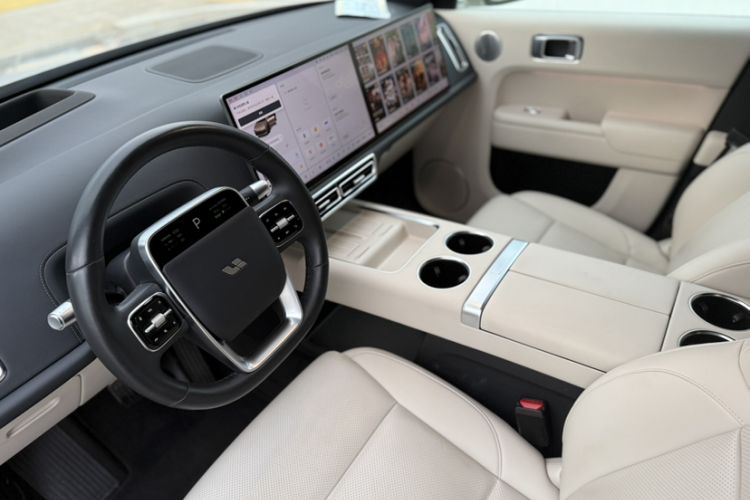 Used Li Auto L8 2024 Max Interior 1