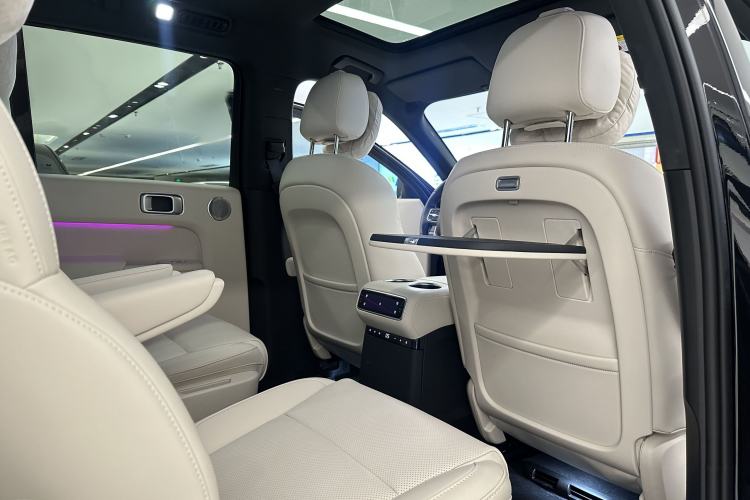 Used Li Auto L8 2024 Max Interior 6