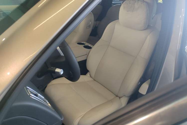 Used Li Auto L8 2024 Max Left Front Seat