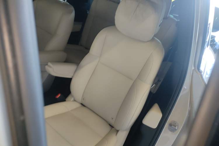 Used Li Auto L8 2024 Max Left Rear Seat