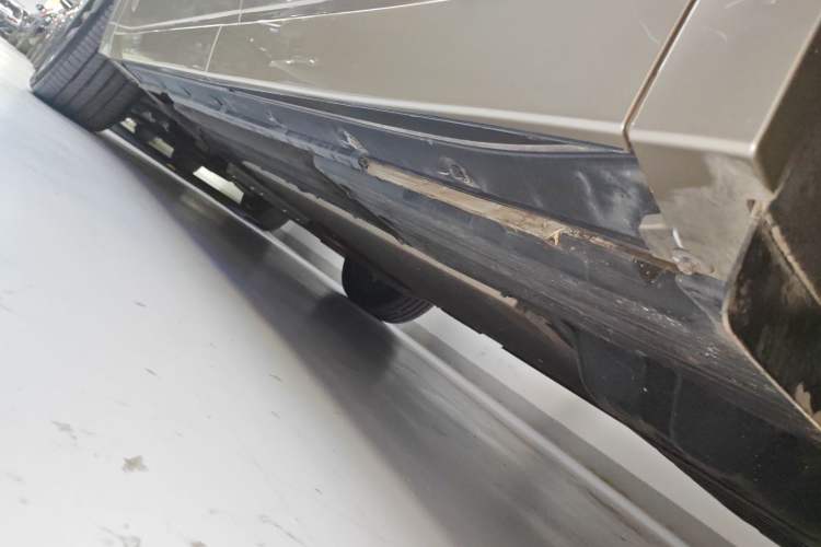 Used Li Auto L8 2024 Max Left Side Sill