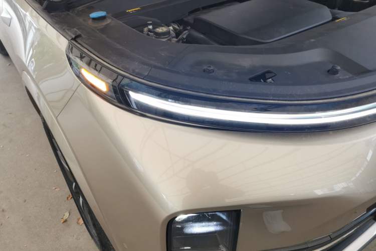 Used Li Auto L8 2024 Max Right Front Headlight