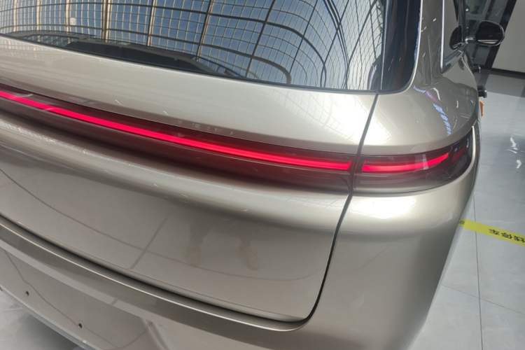Used Li Auto L8 2024 Ultra Model Right Rear Taillight