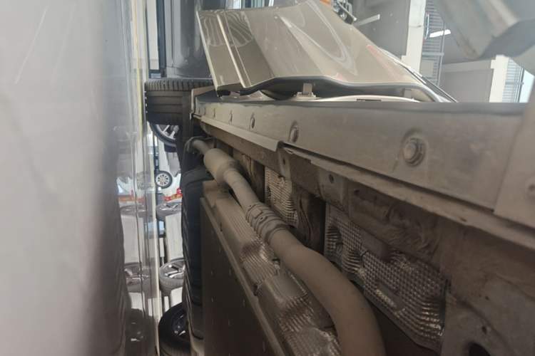 Used Li Auto L8 2024 Ultra Model Right Side Sill