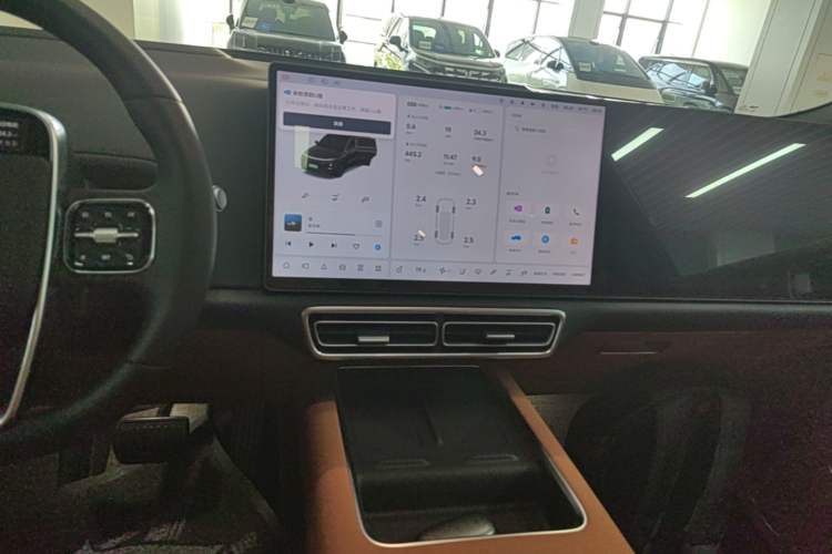 Used Li Auto L8 2025 Max Smart Refresh Edition Audio And AC Panel