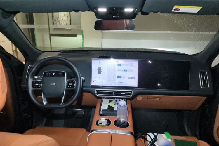 Used Li Auto L8 2025 Max Smart Refresh Edition Center Console