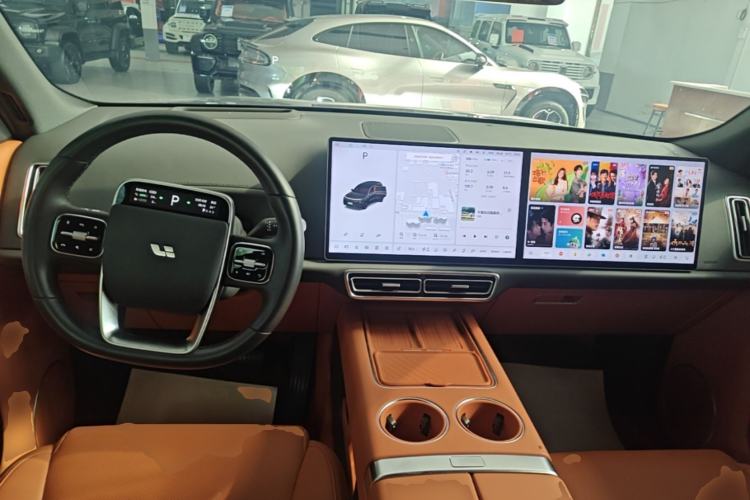 Used Li Auto L8 2025 Max Smart Refresh Edition Center Console