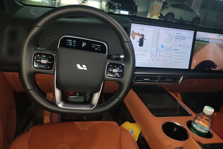 Used Li Auto L8 2025 Max Smart Refresh Edition Center Console