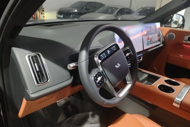 Used Li Auto L8 2025 Max Smart Refresh Edition Center Console