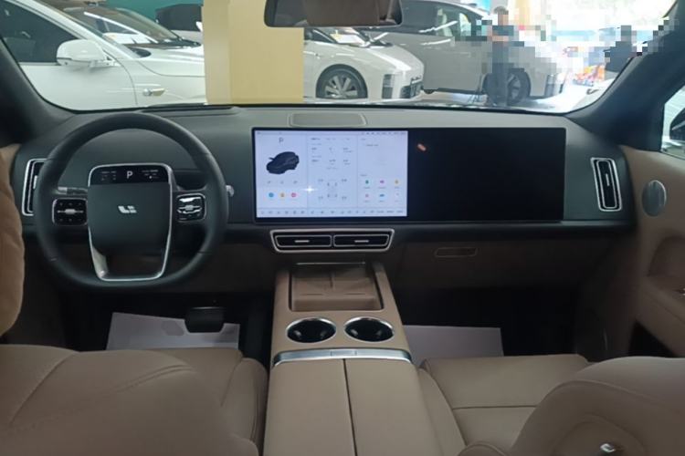 Used Li Auto L8 2025 Max Smart Refresh Edition Center Console