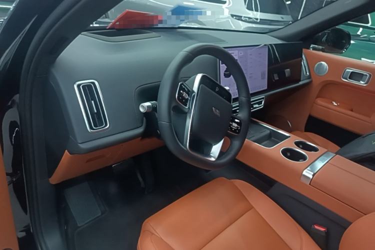 Used Li Auto L8 2025 Max Smart Refresh Edition Center Console