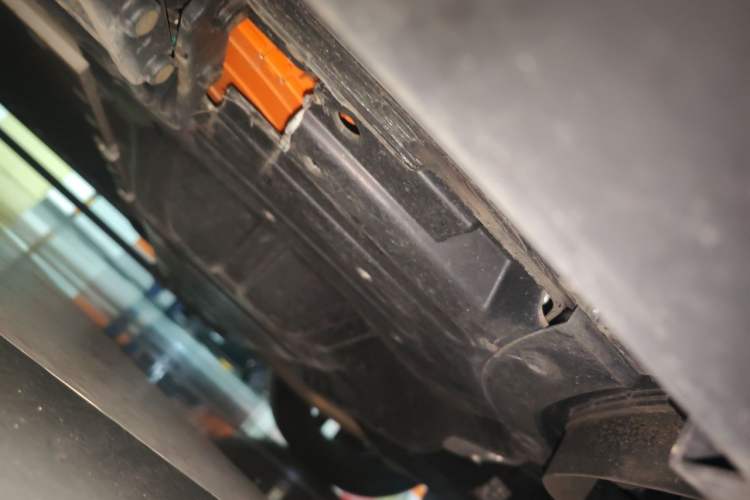 Used Li Auto L8 2025 Pro Smart Refresh Edition Chassis Rear Left