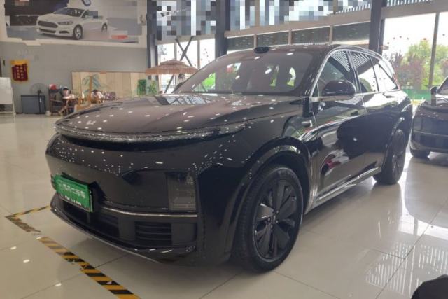 Li Auto L8 2025 Max Smart Refresh Edition с пробегом