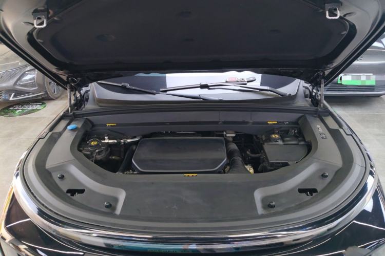 Used Li Auto L8 2025 Max Smart Refresh Edition Engine Bay