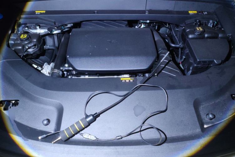 Used Li Auto L8 2025 Pro Smart Refresh Edition Engine Bay