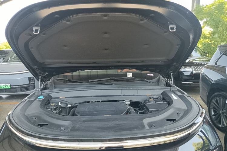Used Li Auto L8 2025 Ultra Smart Refreshed Edition Engine Bay