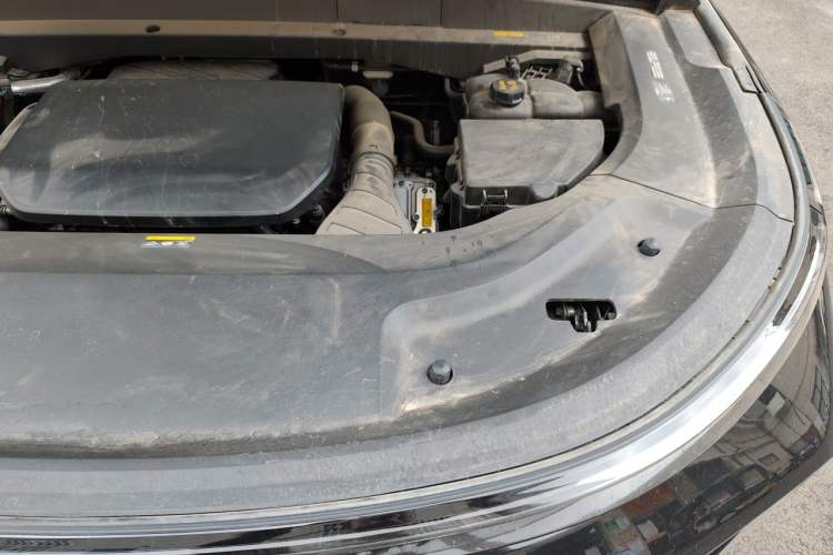 Used Li Auto L8 2025 Max Smart Refresh Edition Engine Bay Left