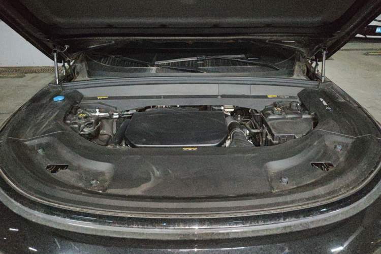 Used Li Auto L8 2025 Max Smart Refresh Edition Engine Bay