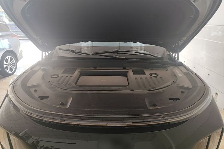 Used Li Auto L8 2025 Max Smart Refresh Edition Engine Bay