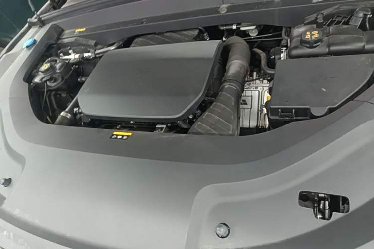 Used Li Auto L8 2025 Max Smart Refresh Edition Engine Bay