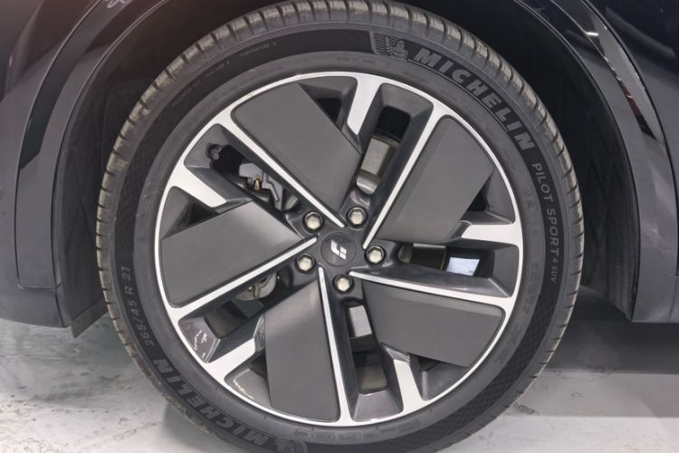 Used Li Auto L8 2025 Ultra Smart Refreshed Edition Exterior 3