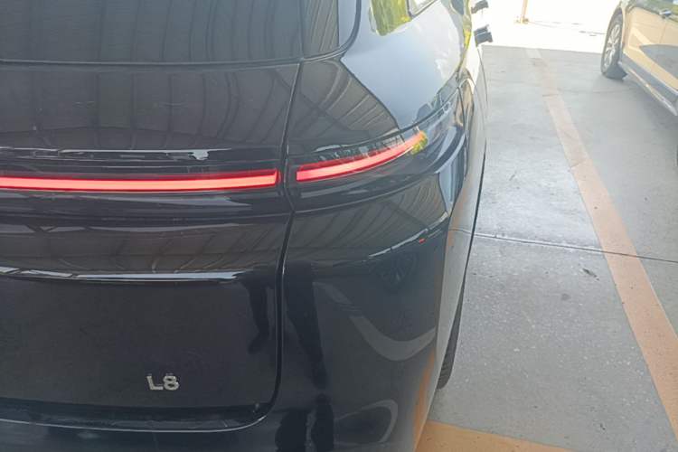 Used Li Auto L8 2025 Ultra Smart Refreshed Edition Exterior 3