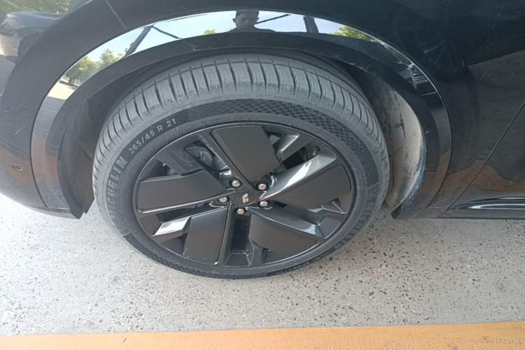 Used Li Auto L8 2025 Ultra Smart Refreshed Edition Exterior 4