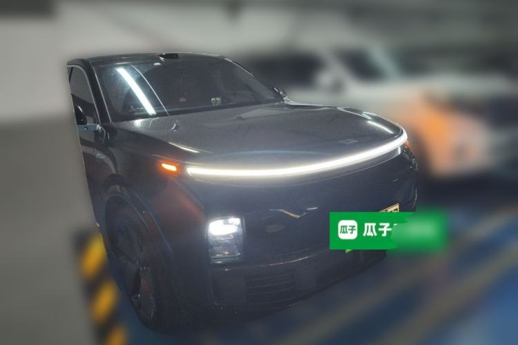 Used Li Auto L8 2025 Max Smart Refresh Edition Front Right 45 Deg
