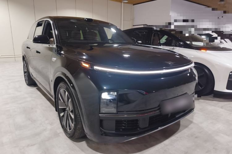 Used Li Auto L8 2025 Max Smart Refresh Edition Front Right 45 Deg