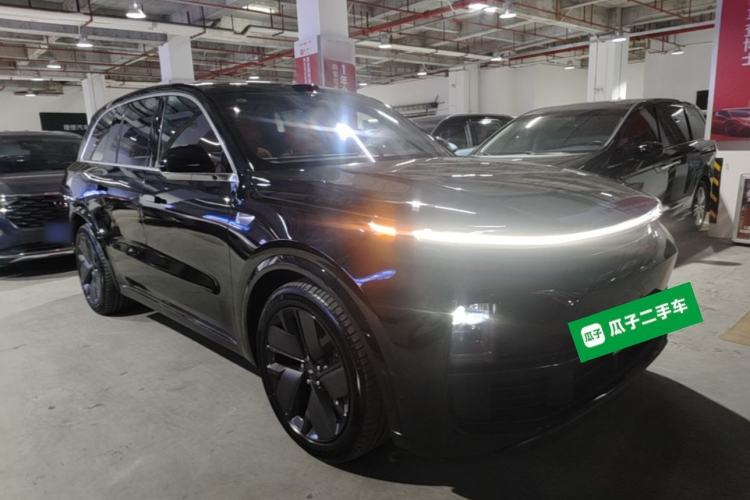 Used Li Auto L8 2025 Max Smart Refresh Edition Front Right 45 Deg