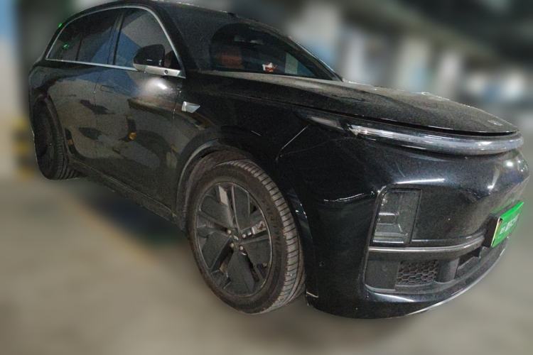 Used Li Auto L8 2025 Max Smart Refresh Edition Front Right 45 Deg